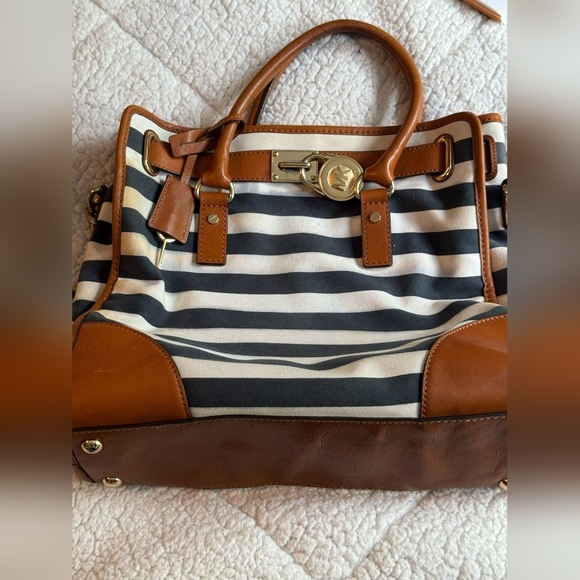 Michael Kors Handbags - Michael Kors Cream And Blue Hamilton Tote Bag